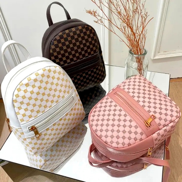 Handbags - Geo backpack 🎒